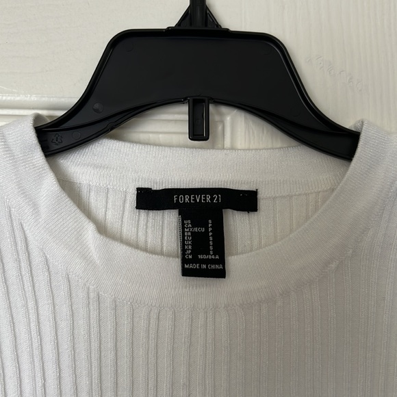 FOREVER 21 WHITE KNIT SWEATER - Picture 2 of 2
